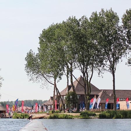 Modern Gelijkvloers Gezinsappartement Knokke-Heist Zewnętrze zdjęcie